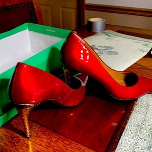 J.Renee Shoes, 9M Red color, never worn!! New Shoe